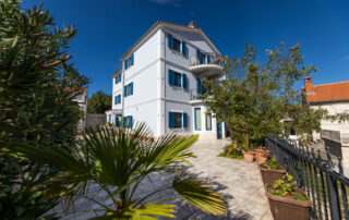 Apartments Crnčić Šilo